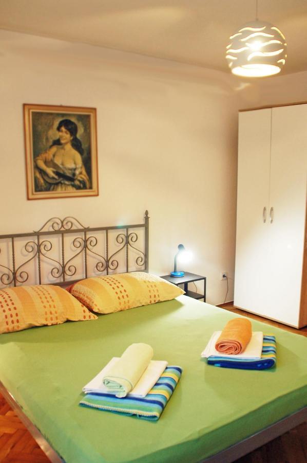 Apartments Skorup Ičići Екстериор снимка