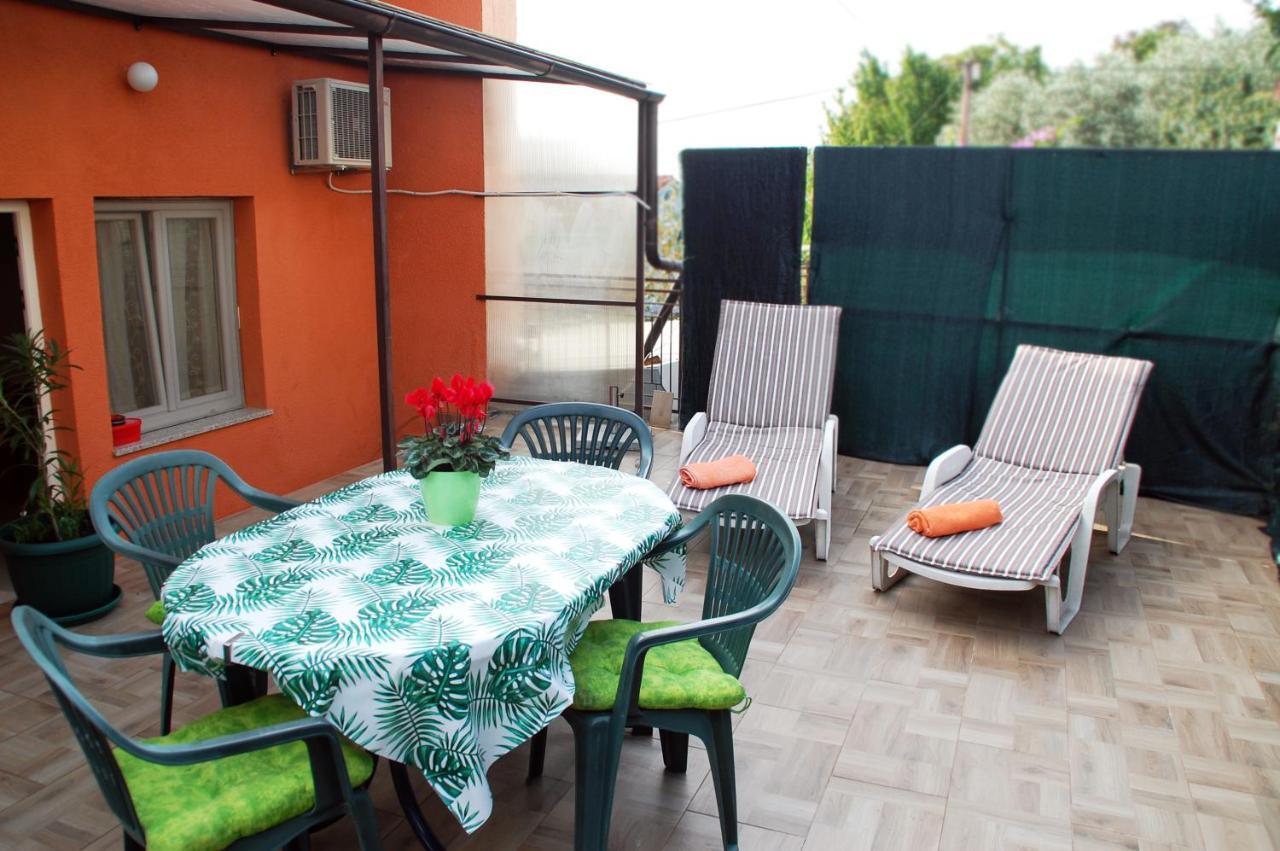 Apartments Skorup Ičići Екстериор снимка