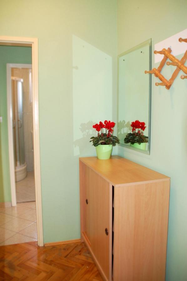 Apartments Skorup Ičići Екстериор снимка