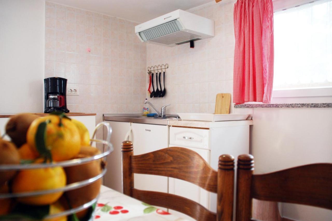 Apartments Skorup Ičići Екстериор снимка